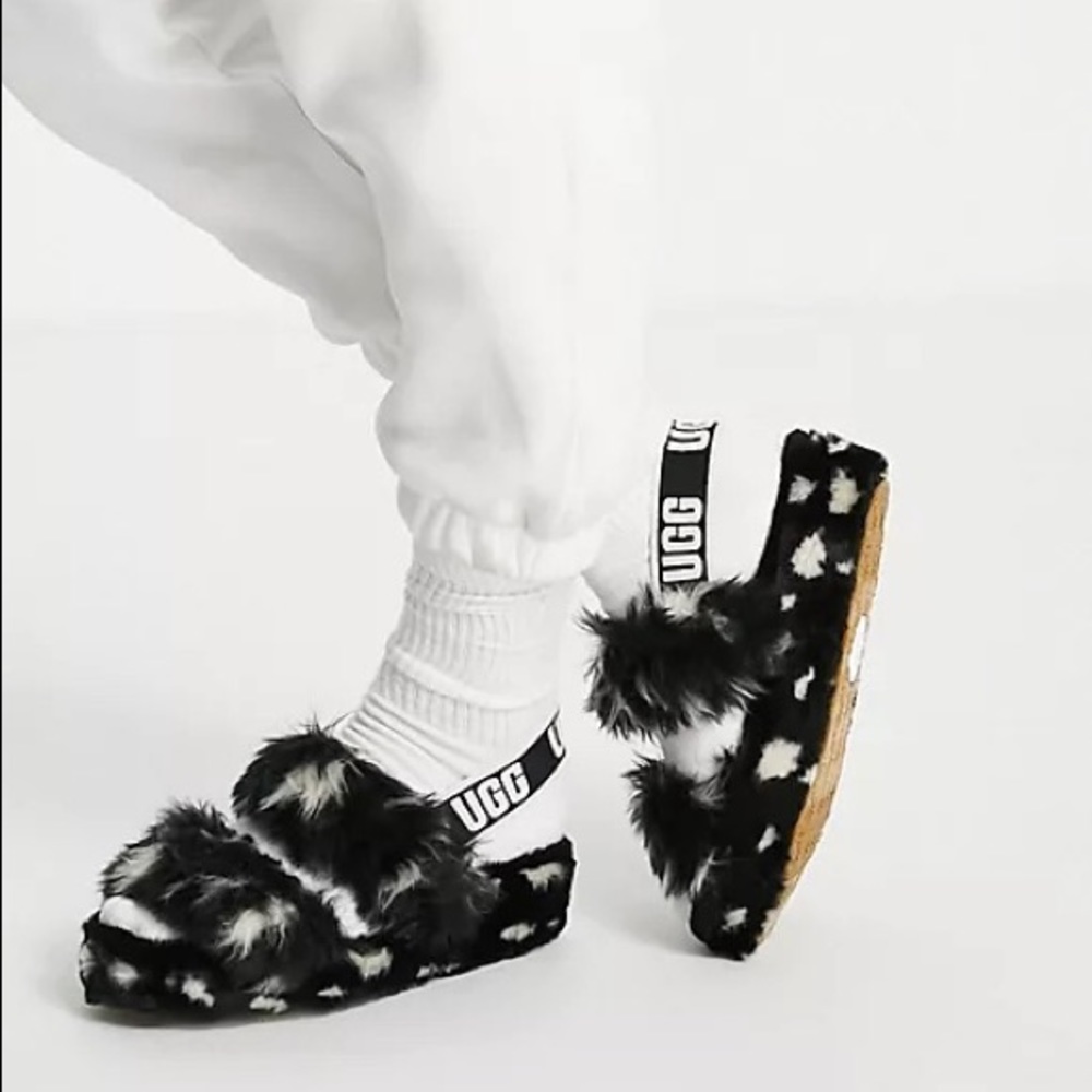 Ugg Fluff Yeah Slippers Black and White Neutral Fuzzy Sandal Slippers Size 8 - Picture 7 of 16